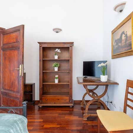 Luxury Apartment In The Heart Of Rome - Near Metro A And B Roma Exterior foto