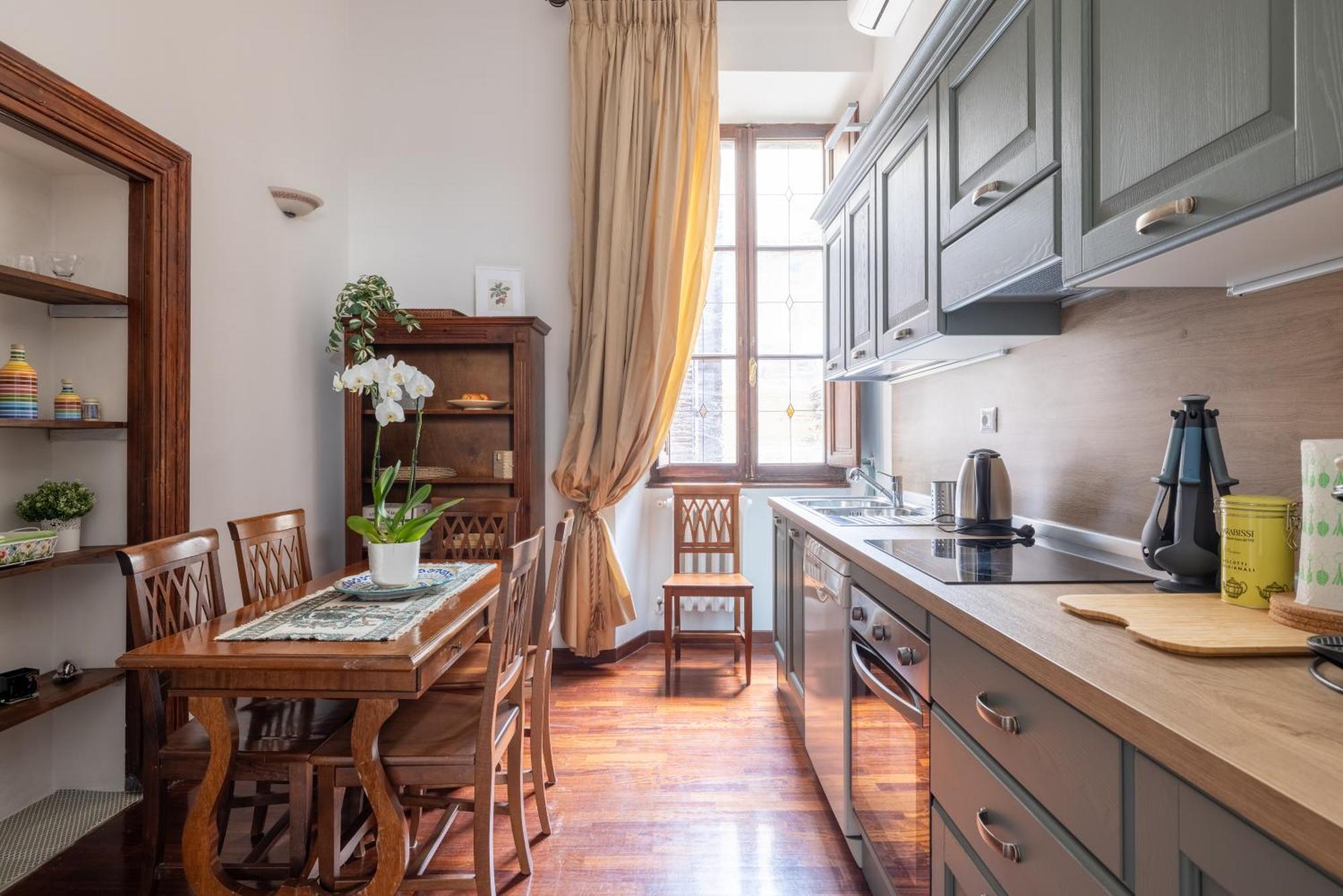Luxury Apartment In The Heart Of Rome - Near Metro A And B Roma Exterior foto
